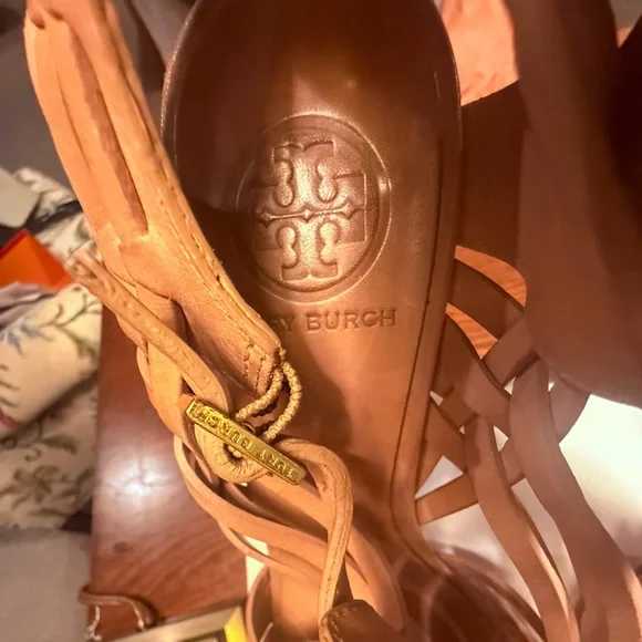 Tory Burch Nadia Huarache Leather Sandal Royal Tan Size 9.5 MSRP $325 - Picture 11 of 12